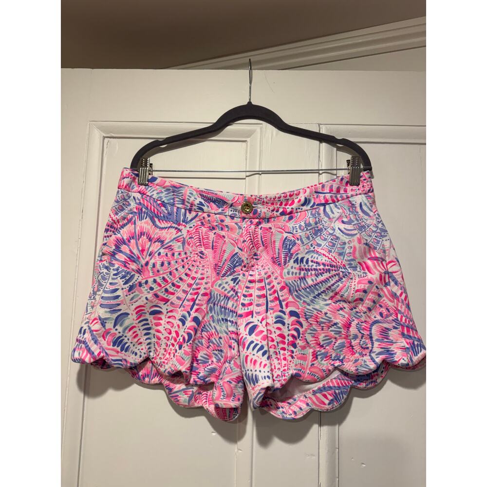 Lily Pulitzer pink scalloped shorts
